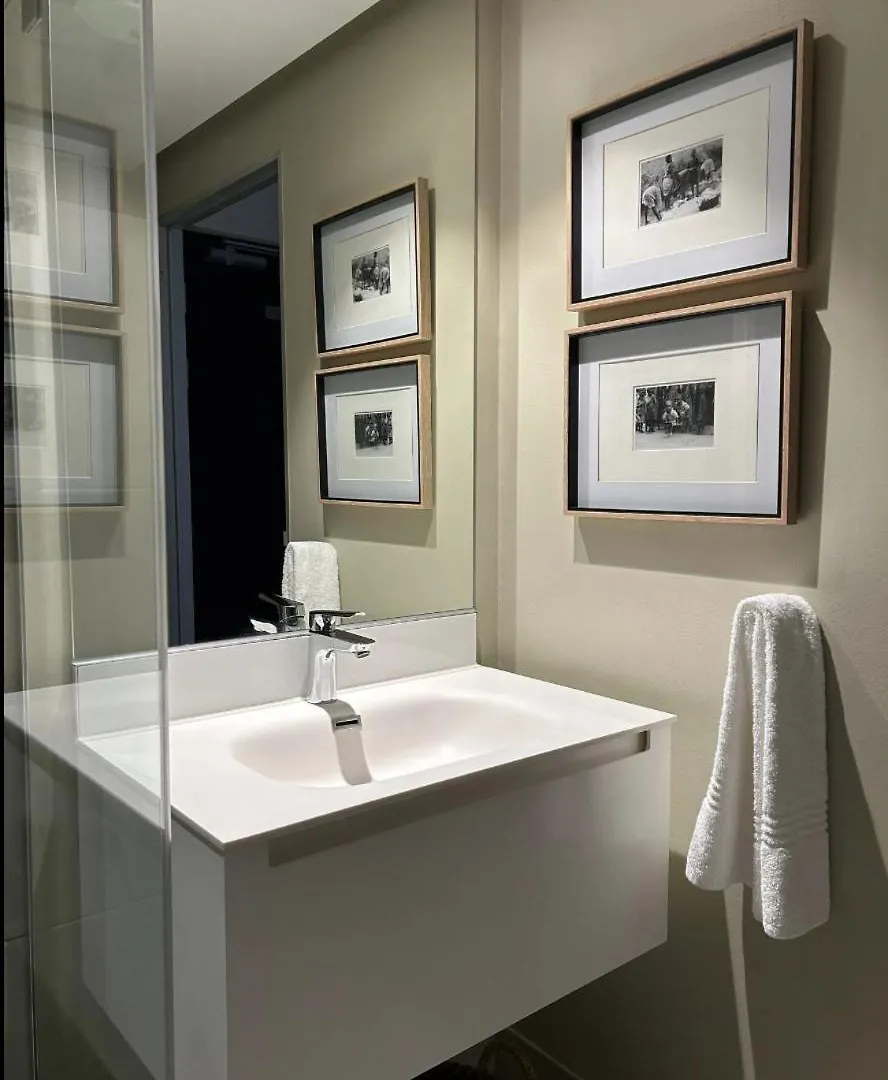 Style & Sophistication L Apartment In 16 On Bree Cape Town 0*,
