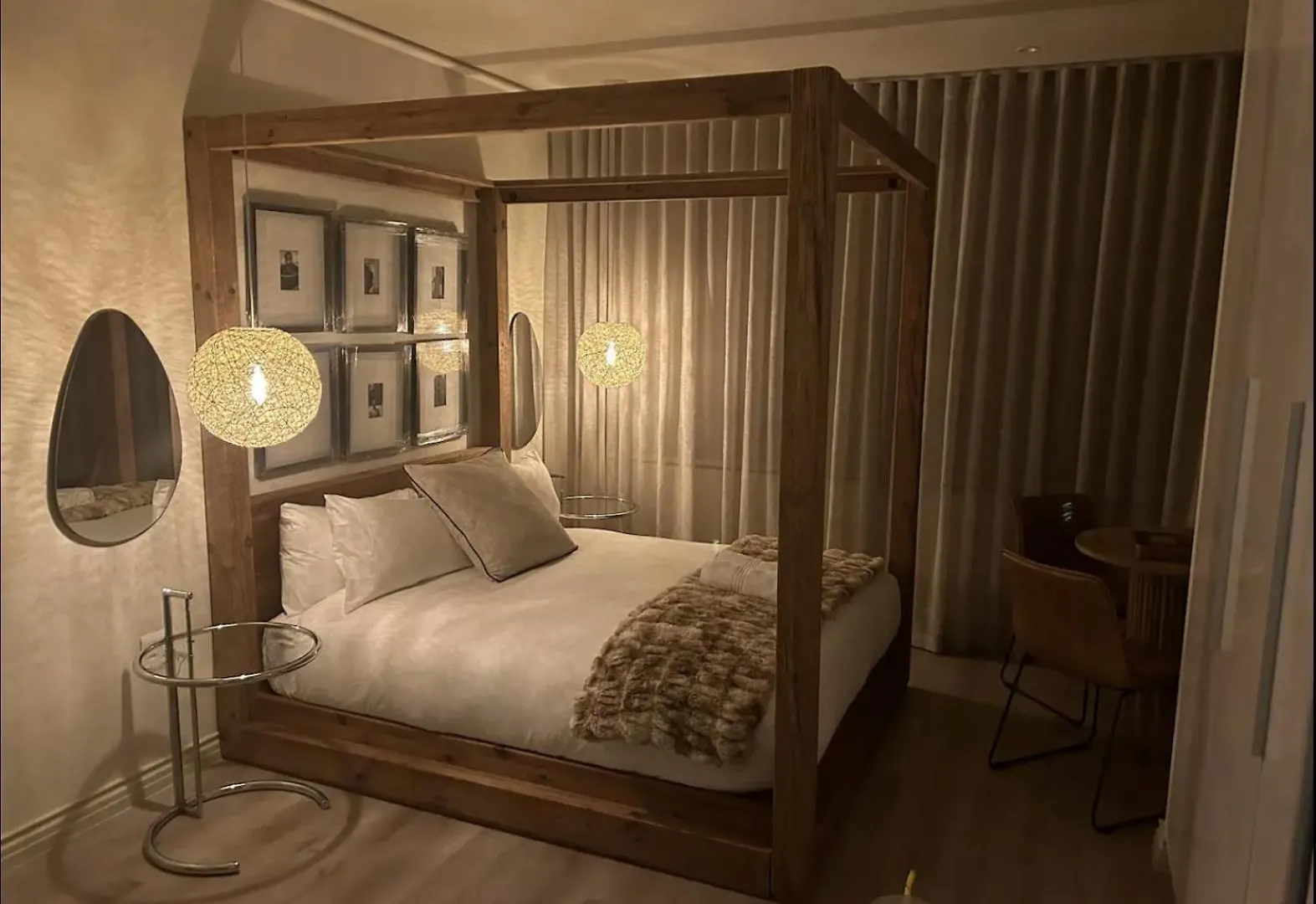Style & Sophistication L Apartment In 16 On Bree Cape Town